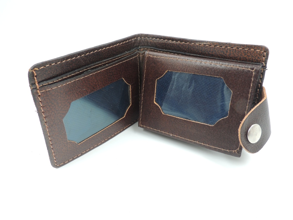 Billetera de hombre con broche